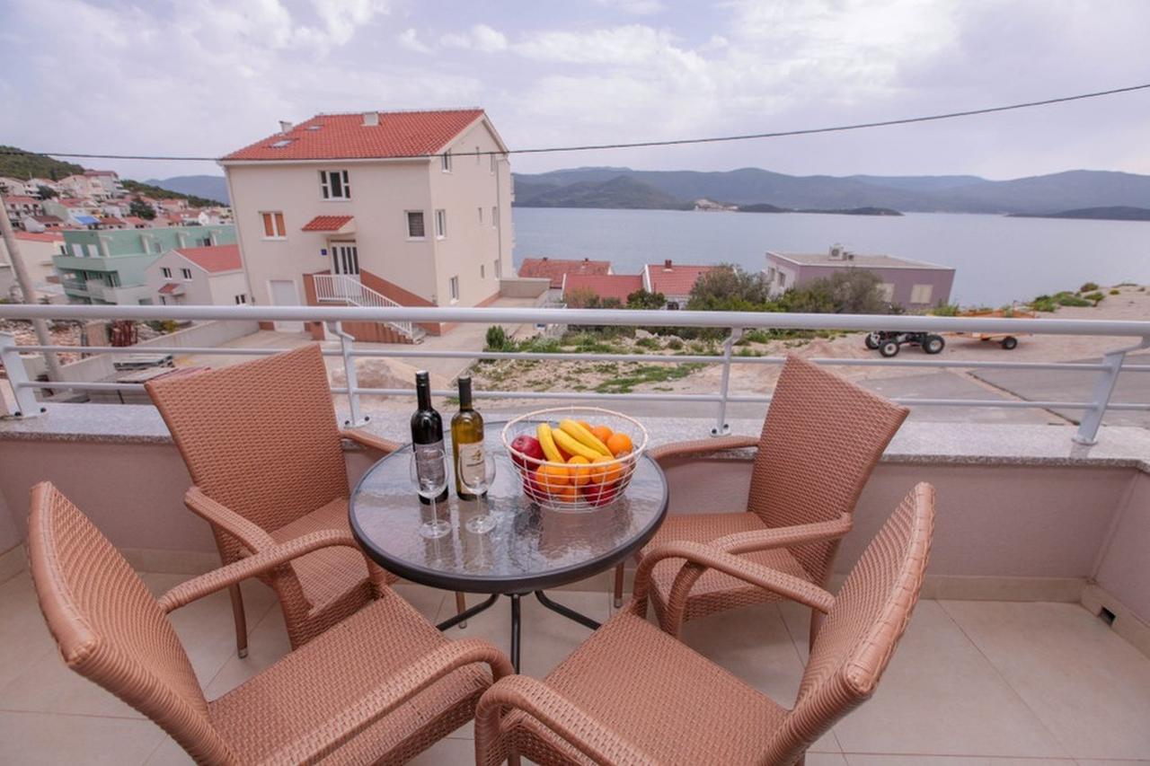 Apartments Zoya Клек Экстерьер фото